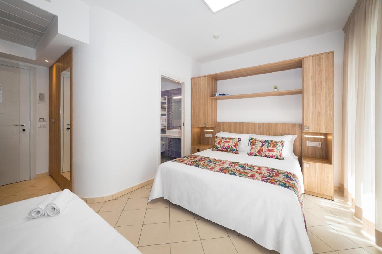 Hotel Amalfi - Smart Hotel Riccione Exterior foto